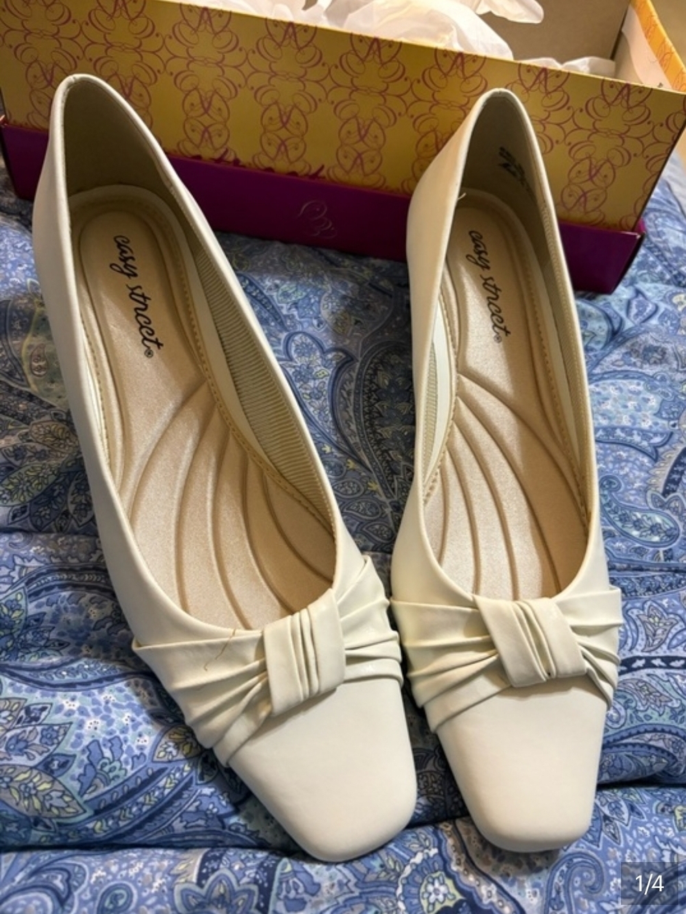 easy street Cream Knot-Detail Ballet Flats